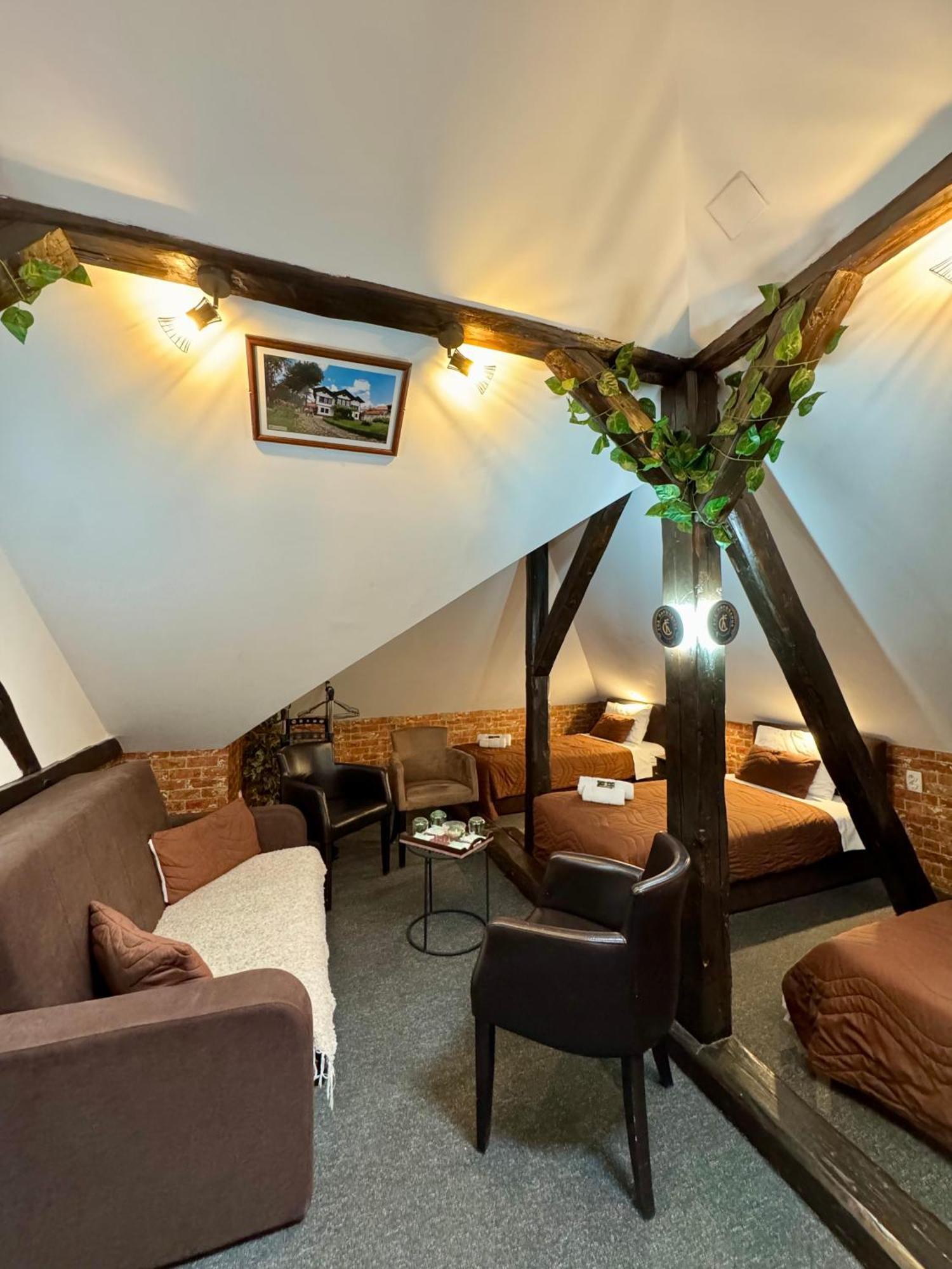 Pirocanac Rooms & Restaurant "Breakfast-Lunch-Dinner" Pirot Dış mekan fotoğraf