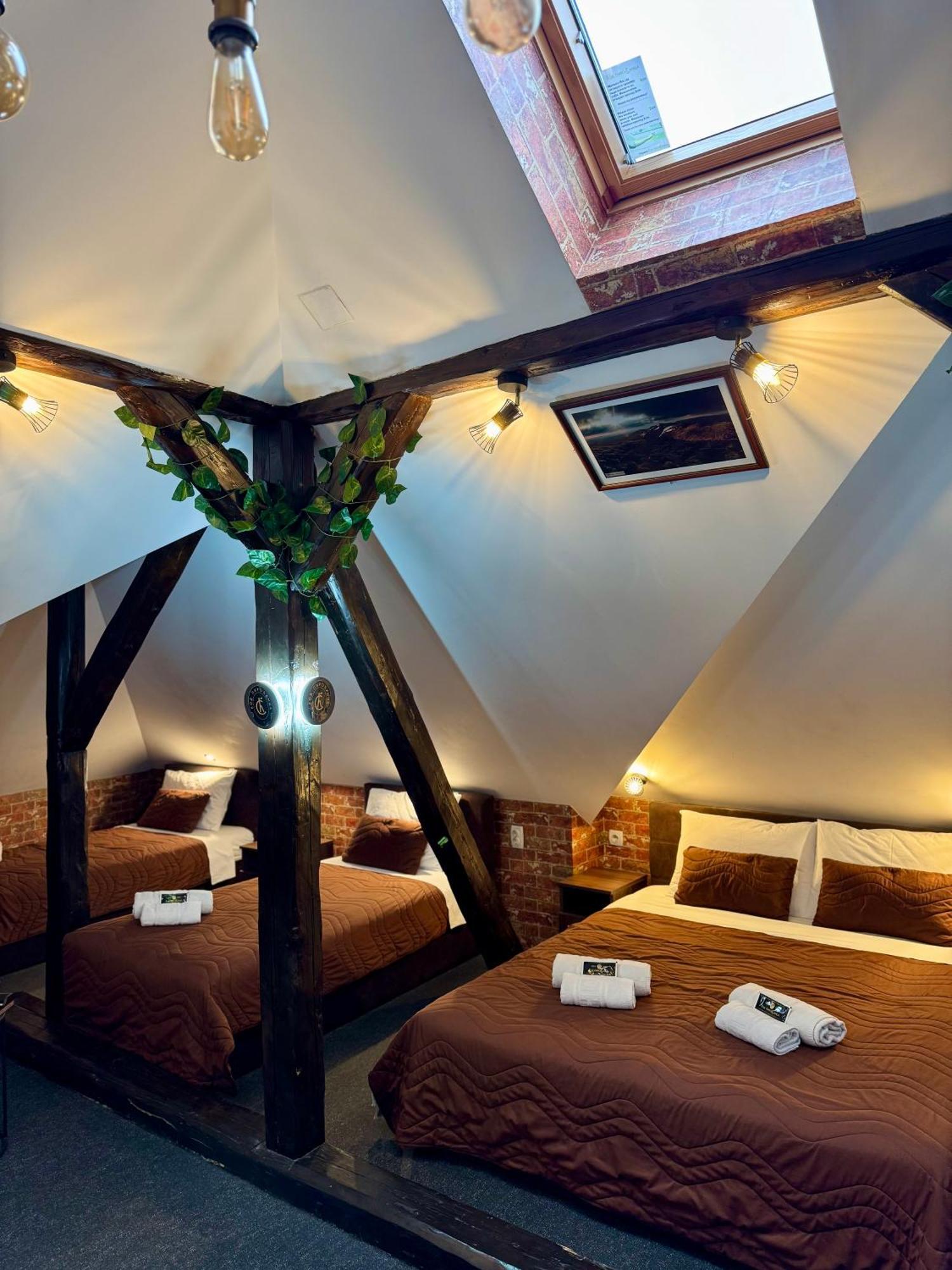 Pirocanac Rooms & Restaurant "Breakfast-Lunch-Dinner" Pirot Dış mekan fotoğraf