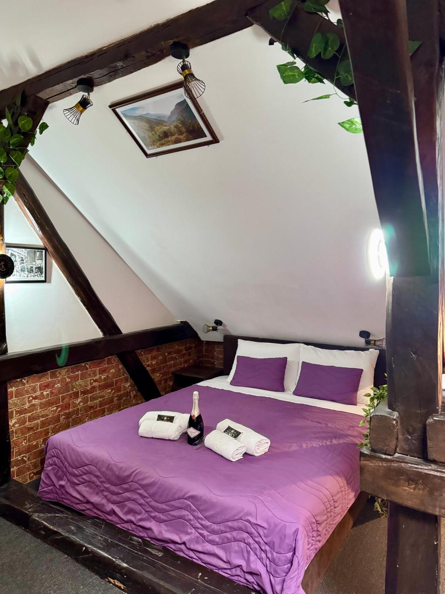 Pirocanac Rooms & Restaurant "Breakfast-Lunch-Dinner" Pirot Dış mekan fotoğraf