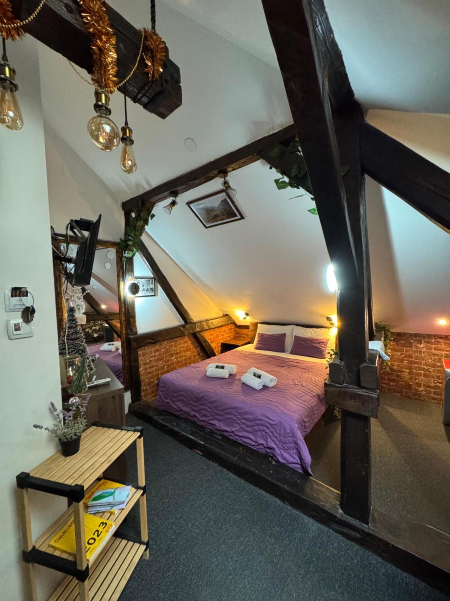 Pirocanac Rooms & Restaurant "Breakfast-Lunch-Dinner" Pirot Dış mekan fotoğraf